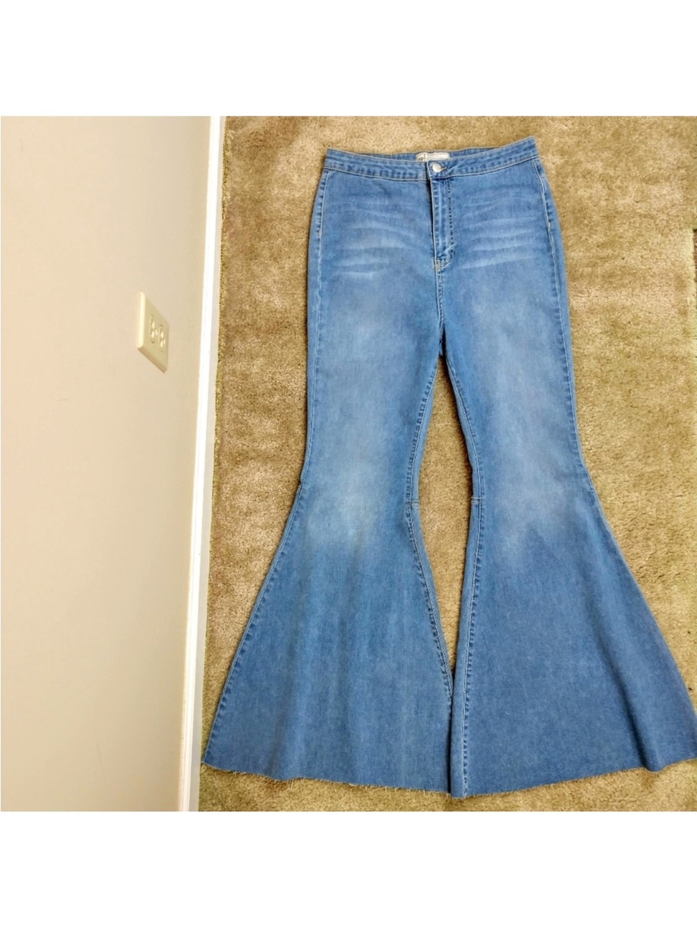 Free People High Rise Bell Bottom Jeans Sz 32